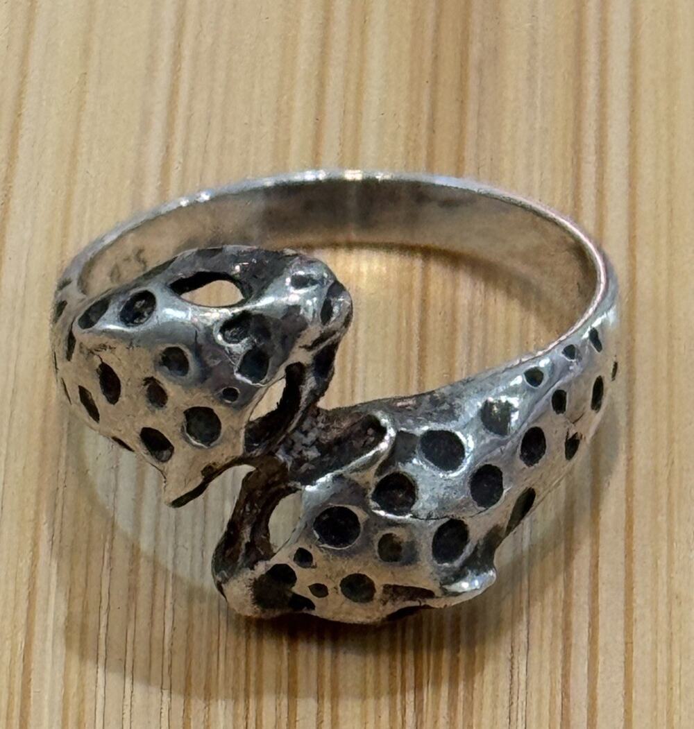 Vintage Jaguar Leopard Panther Cat Wrap Bypass Ring Size 8.5 Signed Vivian